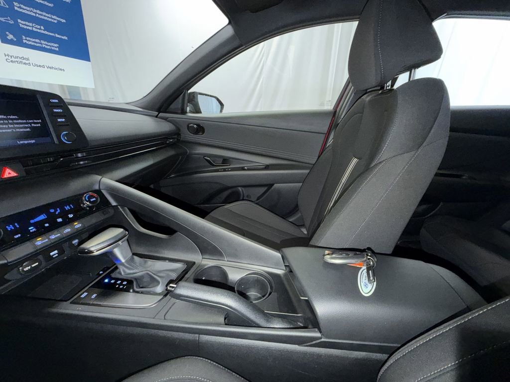 Used 2025 Hyundai Elantra Sport w/ Cargo Package image 21