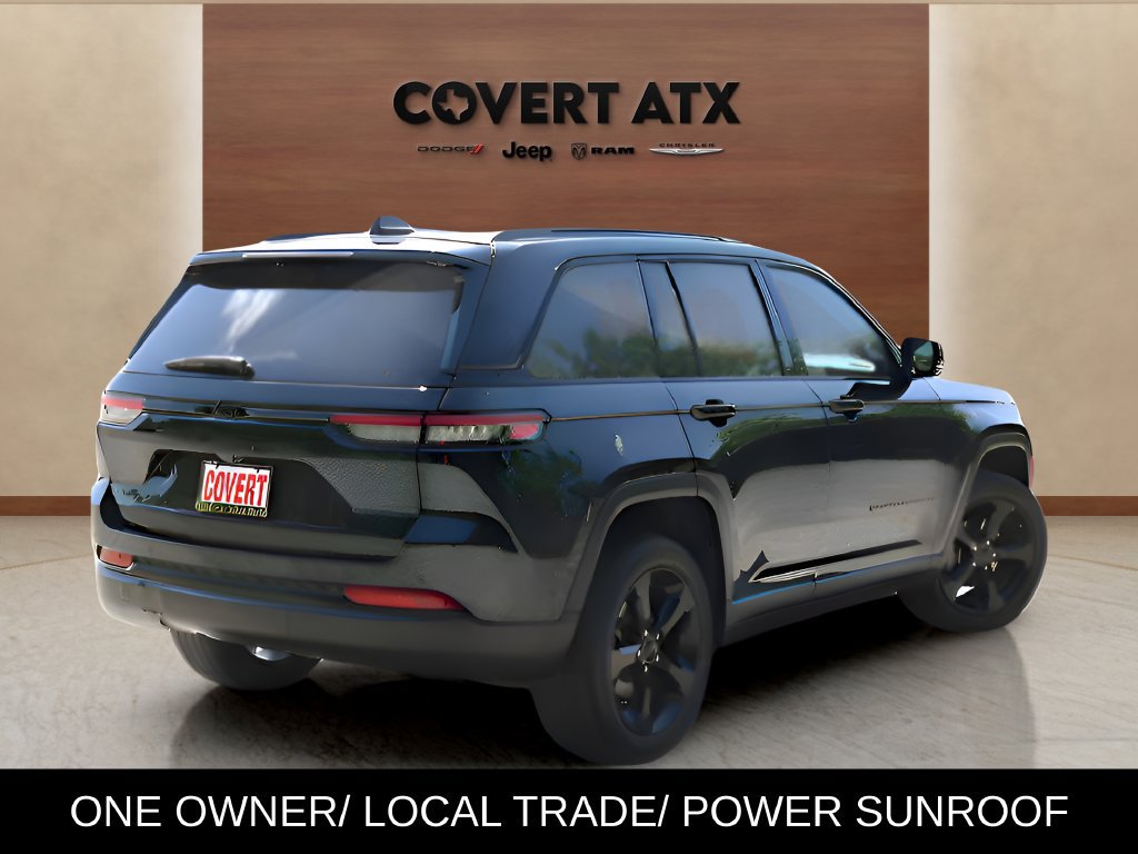 Used 2023 Jeep Grand Cherokee Altitude RWD image 5