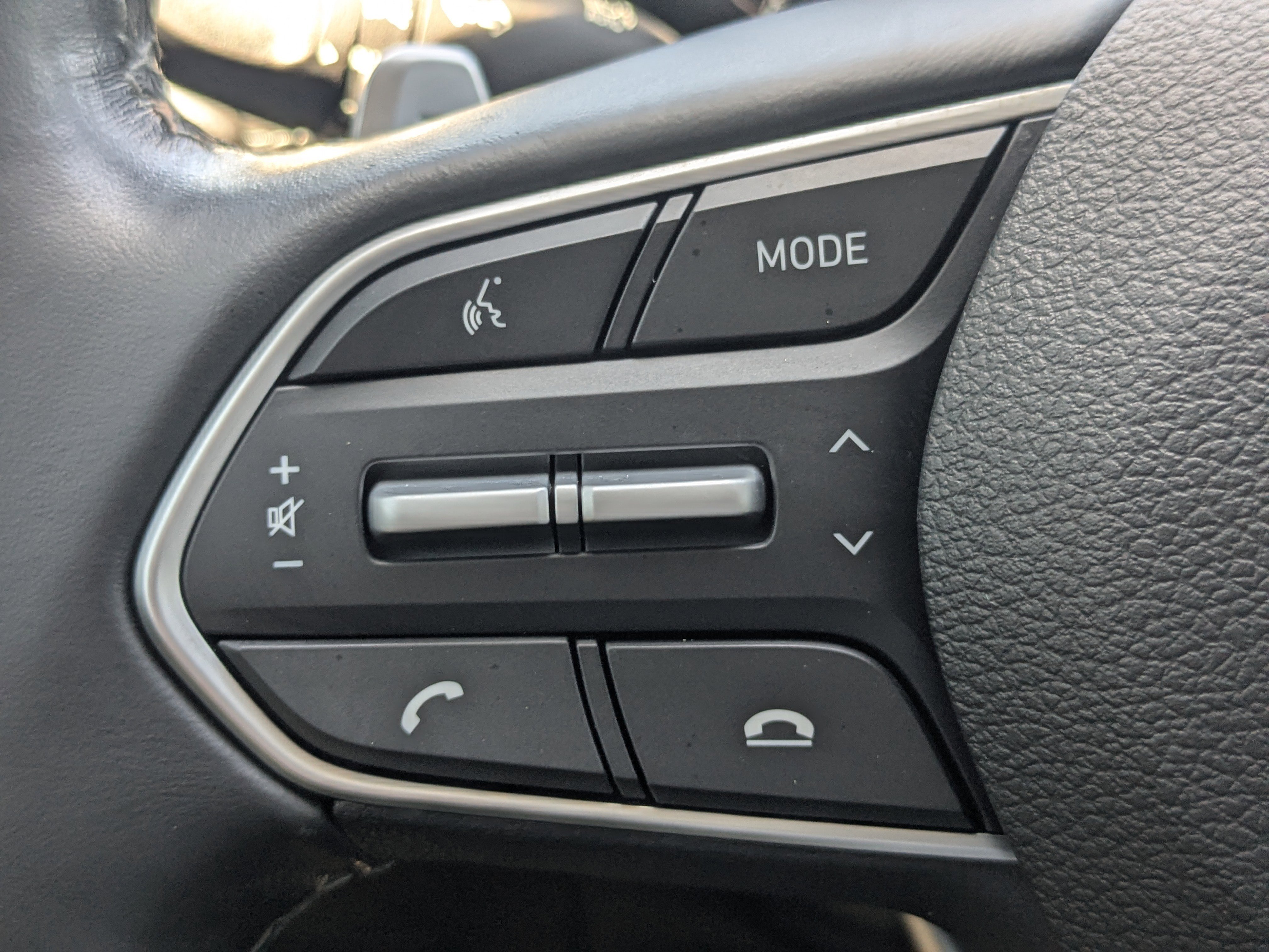 Used 2022 Hyundai Santa Fe Limited AWD/4WD image 36