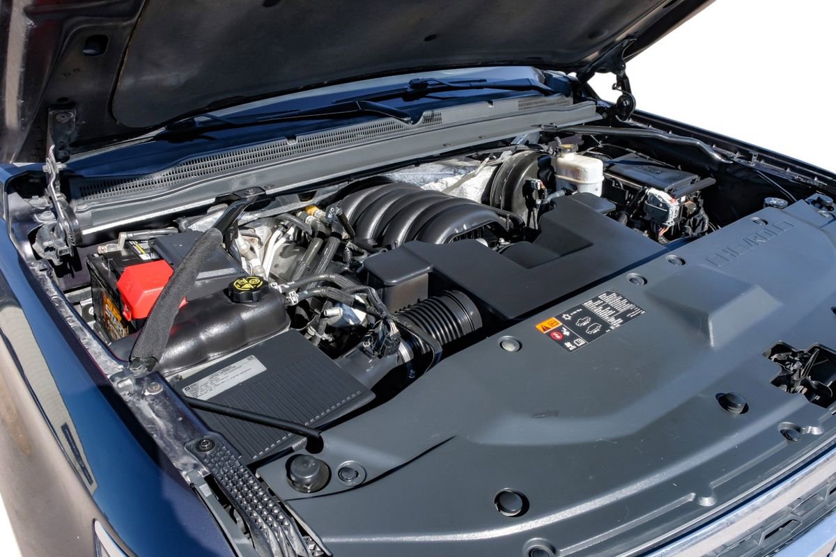 Used 2015 Chevrolet Suburban LT w/ Max Trailering Package image 57