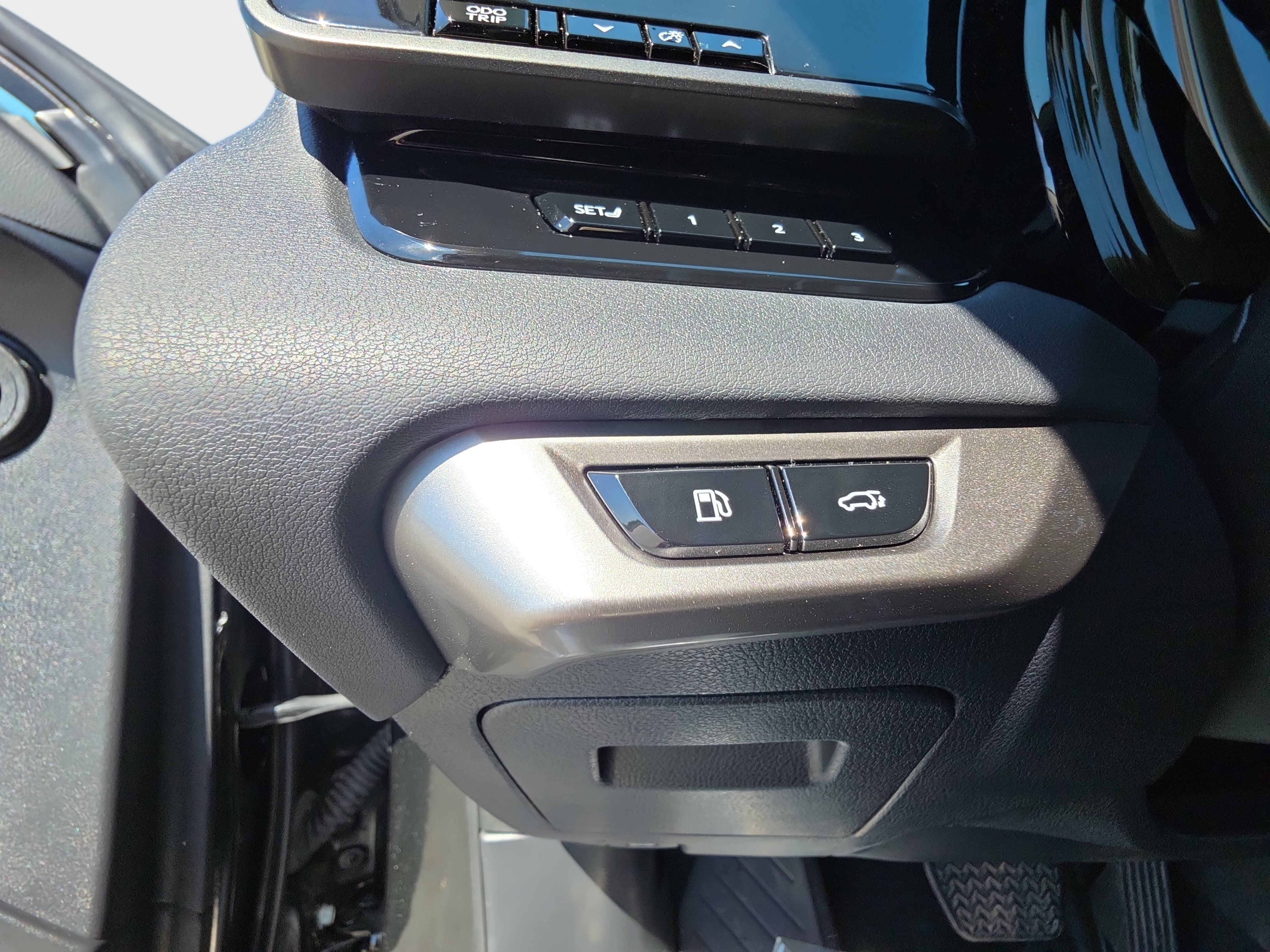 Used 2023 Lexus RX 350 Premium Plus w/ Accessory Package AWD/4WD image 13