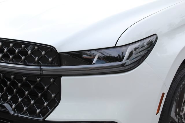 New 2027 Lincoln Navigator Black Label AWD/4WD image 9