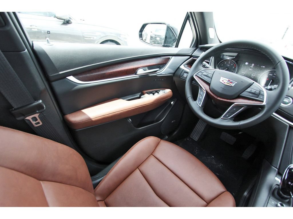 New 2026 Cadillac XT5 Premium Luxury w/ Driver Assist Package FWD image 8