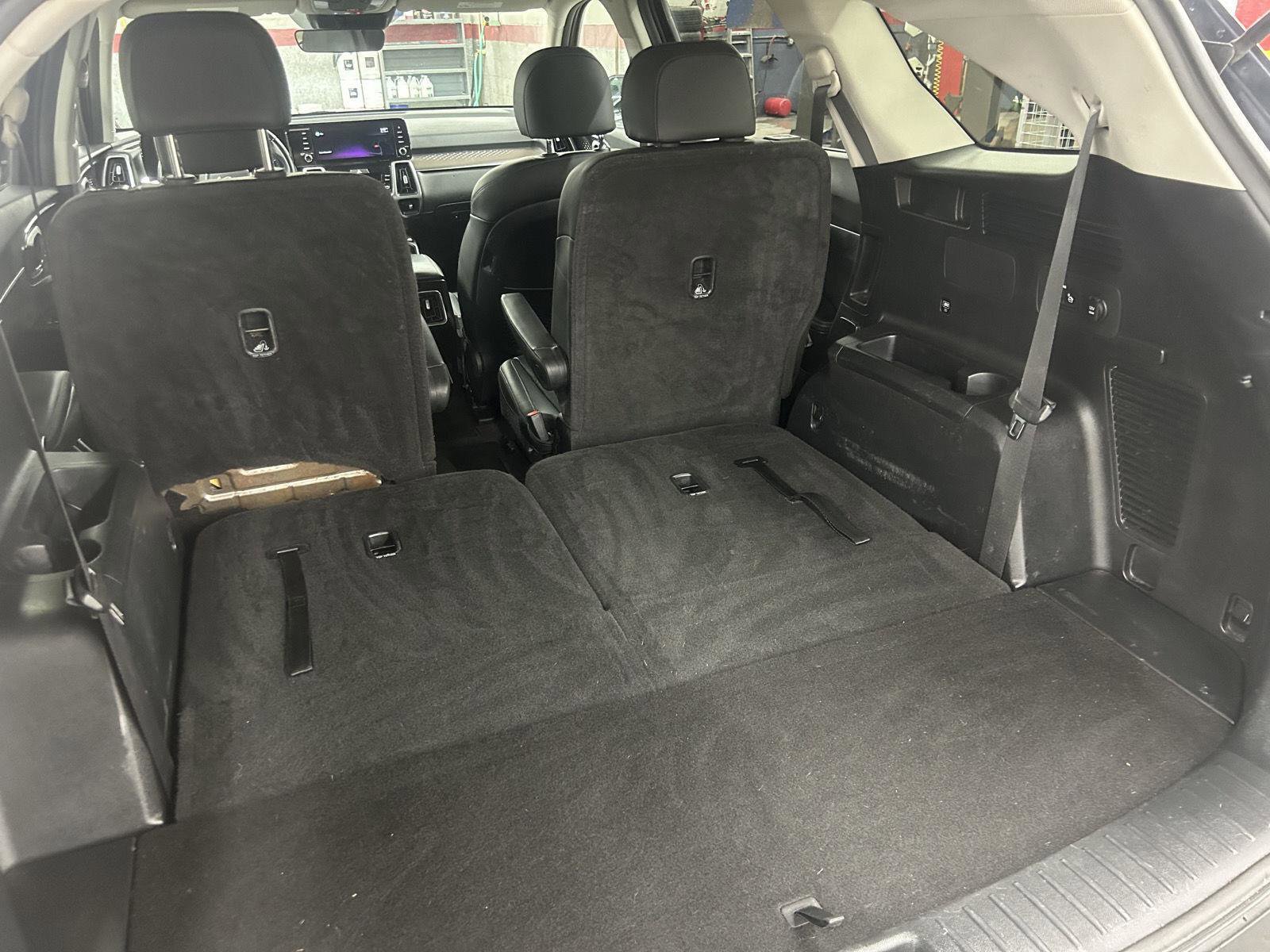 Used 2022 Kia Sorento S image 20