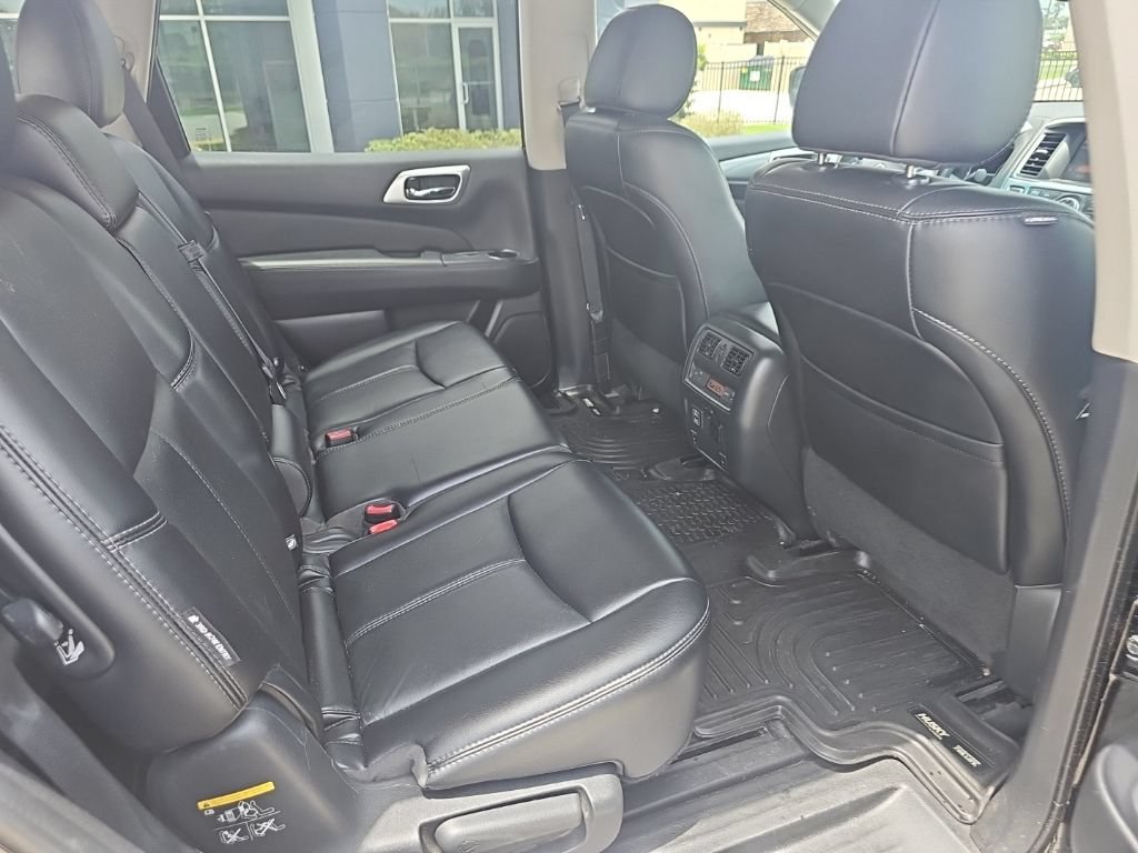 Used 2018 Nissan Pathfinder SL w/ SL Premium Package AWD/4WD image 18