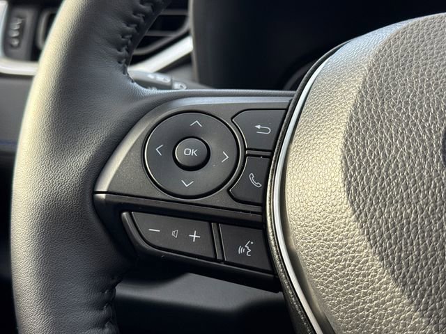 Used 2025 Toyota RAV4 SE w/ Convenience Package image 28