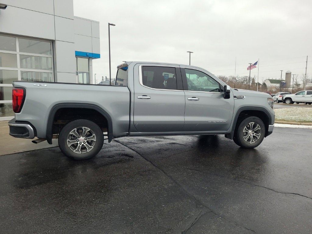 Certified 2025 GMC Sierra 1500 SLT image 8