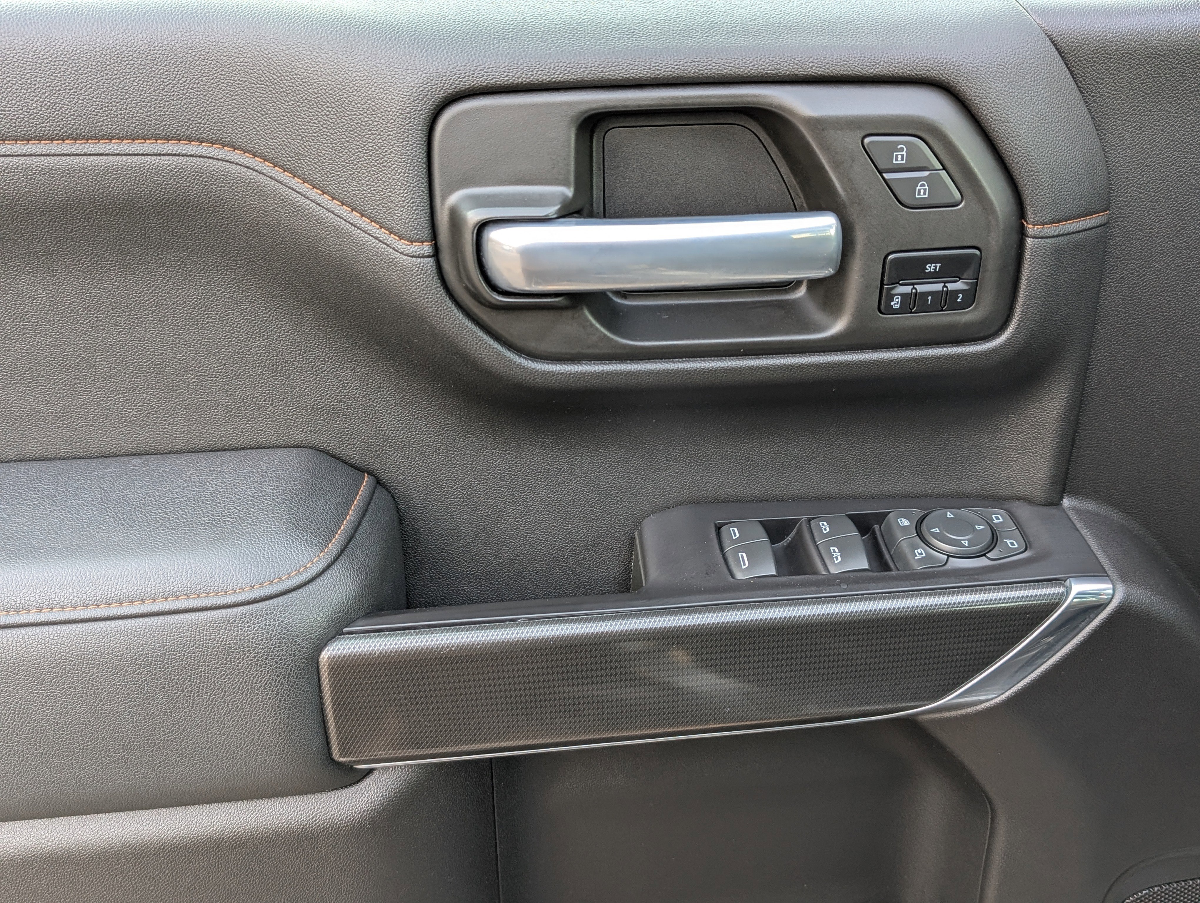 Used 2021 GMC Sierra 1500 AT4 w/ AT4 Premium Package image 16