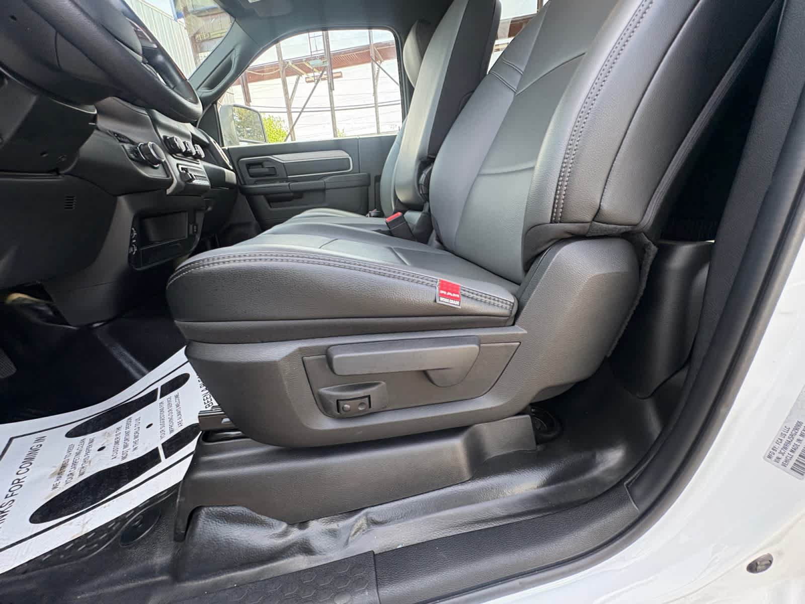 Used 2024 RAM 3500 Tradesman AWD/4WD image 33