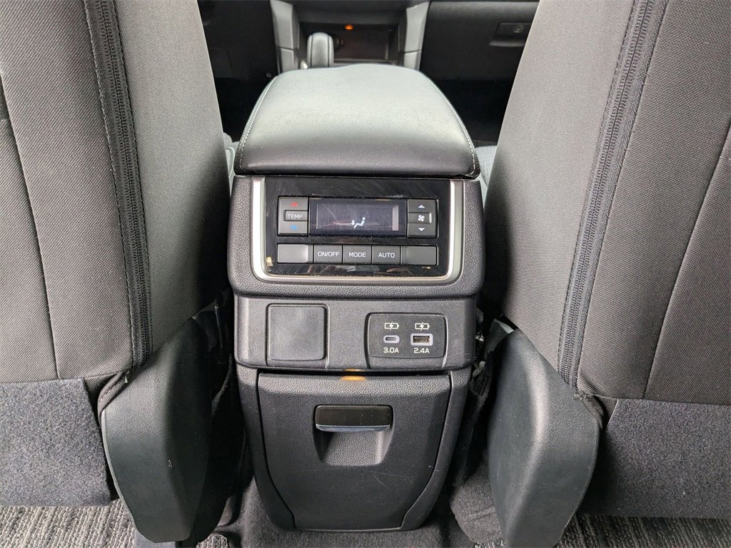 Used 2025 Subaru Ascent Premium image 28