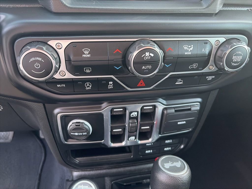 Used 2022 Jeep Wrangler Unlimited Sport AWD/4WD image 25