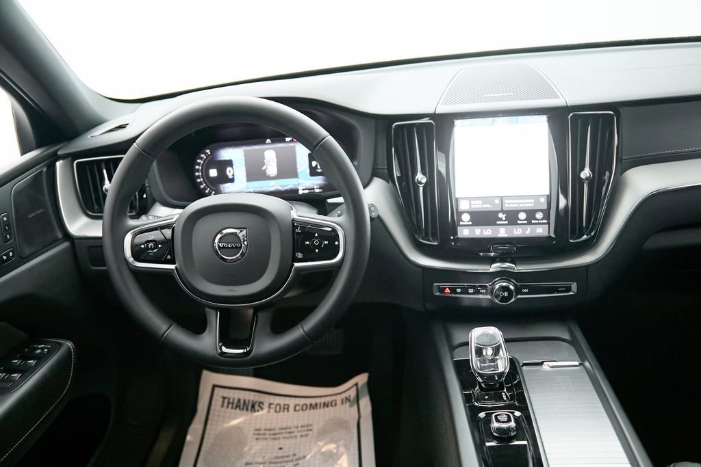 Certified 2024 Volvo XC60 T8 Ultimate w/ Protection Package Premier AWD/4WD image 27