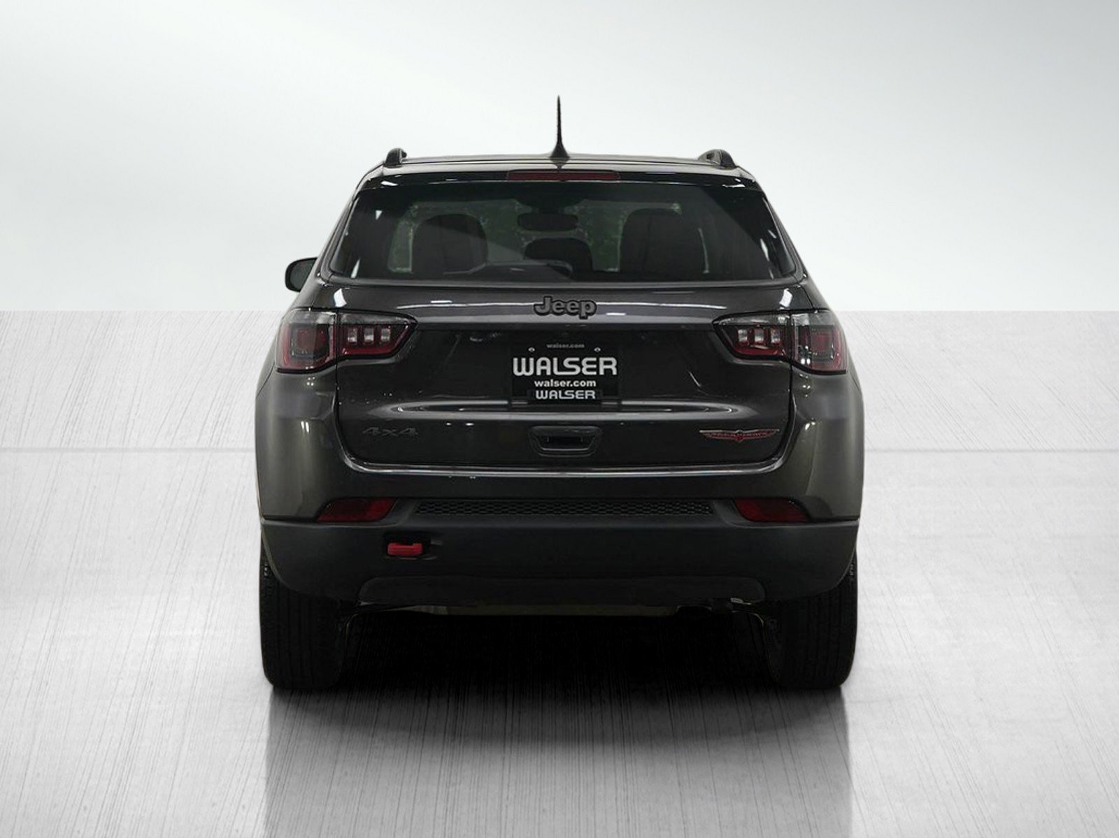 Used 2018 Jeep Compass Trailhawk w/ Cold Weather Group image 4