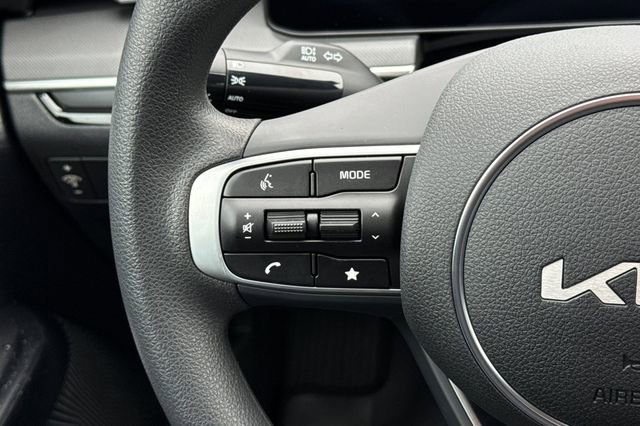 New 2026 Kia K5 LXS image 27