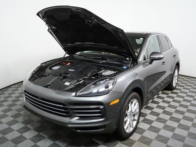 Used 2020 Porsche Cayenne AWD w/ Premium Package Plus image 35