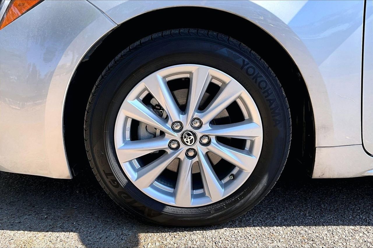 Used 2024 Toyota Corolla SE image 31