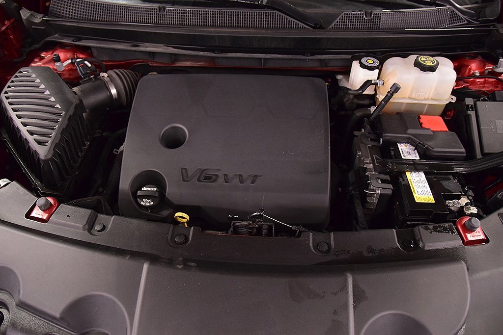 Used 2023 Chevrolet Traverse Premier w/ LPO, Floor Liner Package image 35