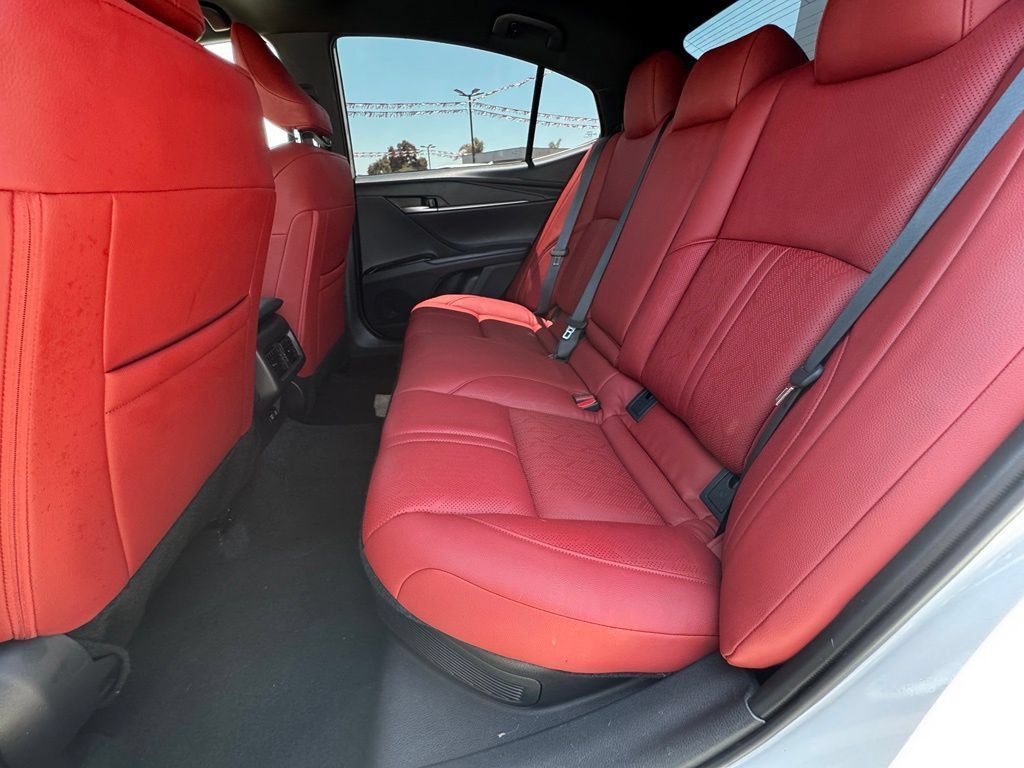 Certified 2025 Toyota Camry SE FWD image 33