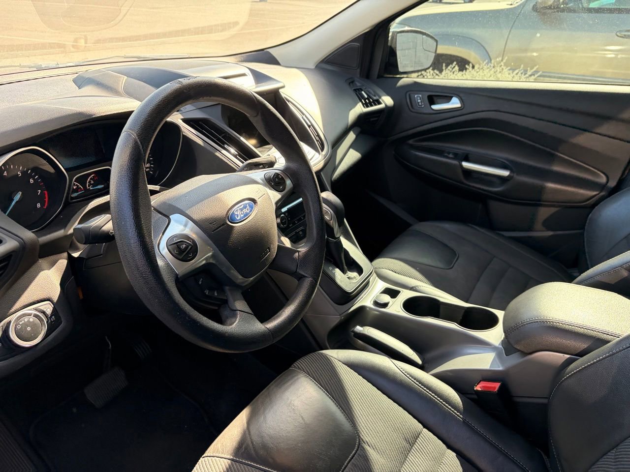 Used 2015 Ford Escape SE w/ SE Chrome Package AWD/4WD image 8