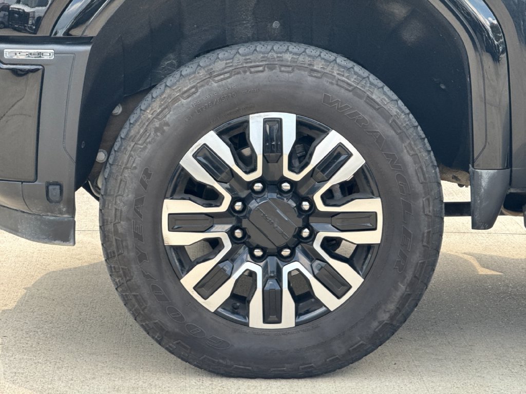 Used 2025 GMC Sierra 3500 Denali Ultimate AWD/4WD image 26