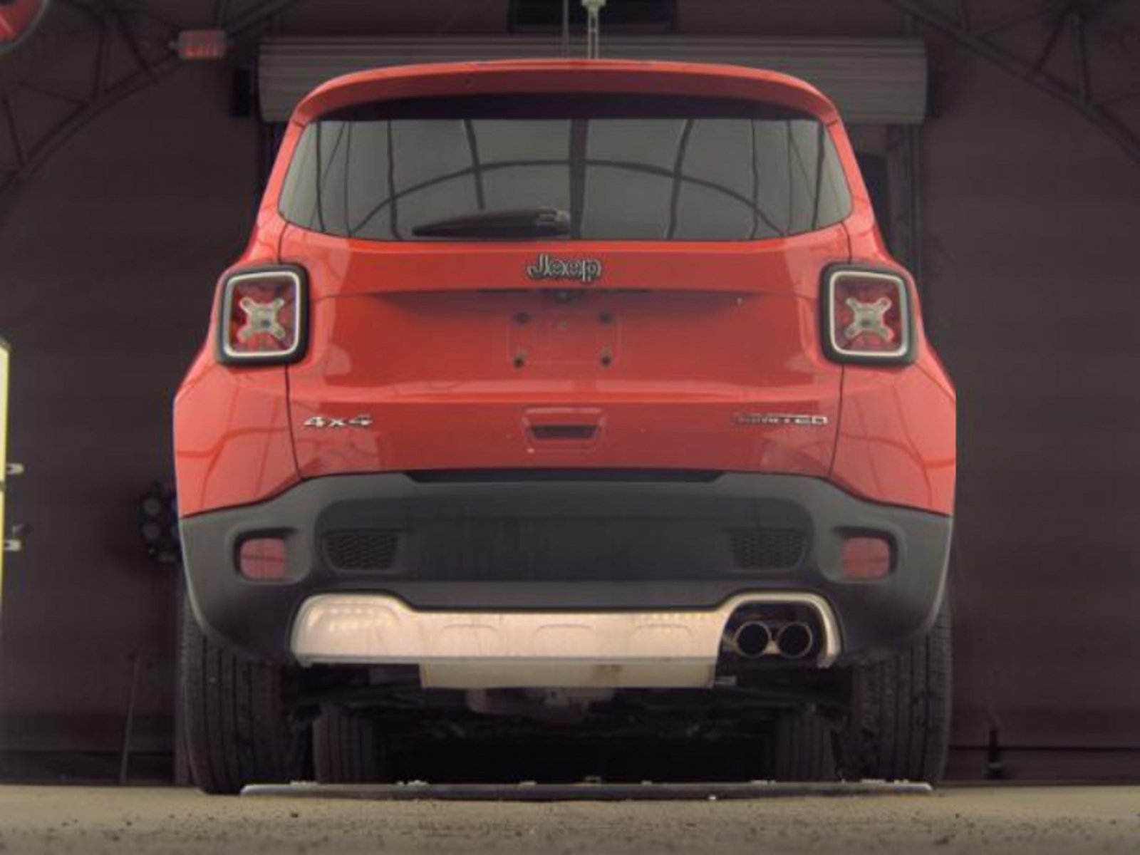 Used 2018 Jeep Renegade Limited AWD/4WD image 6