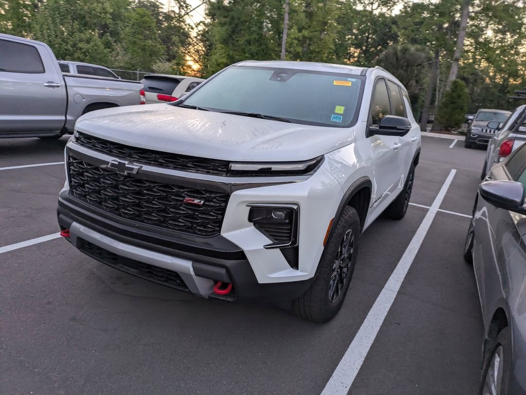 Used 2024 Chevrolet Traverse Z71 w/ LPO, Floor Liner Package image 3