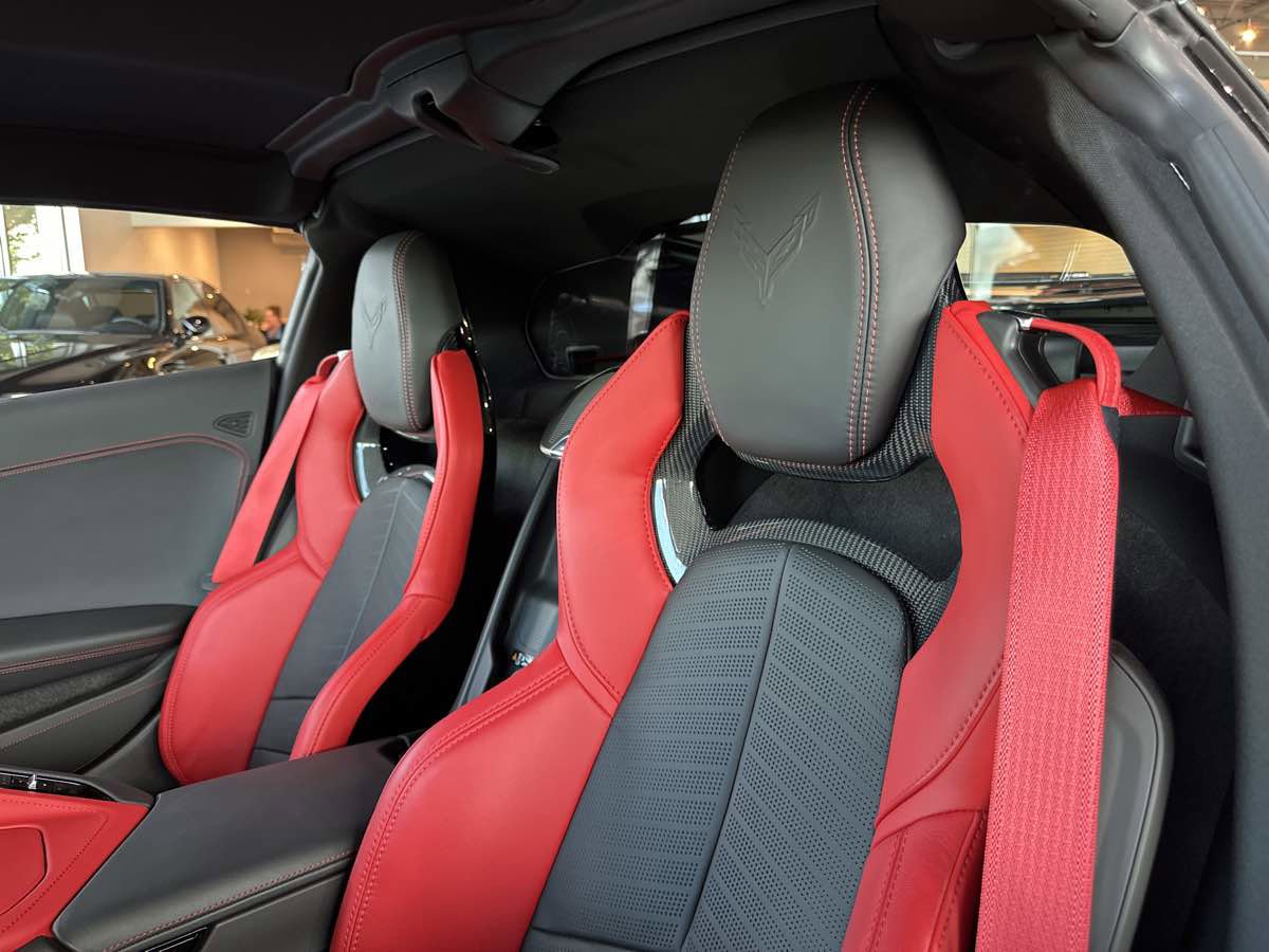 Used 2022 Chevrolet Corvette Stingray Preferred Cpe w/ Z51 Performance Package image 12