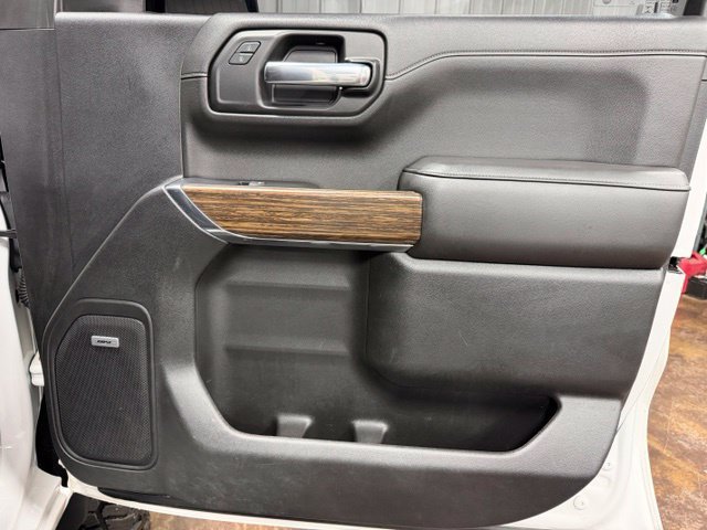 Used 2019 Chevrolet Silverado 1500 High Country w/ Technology Package AWD/4WD image 28
