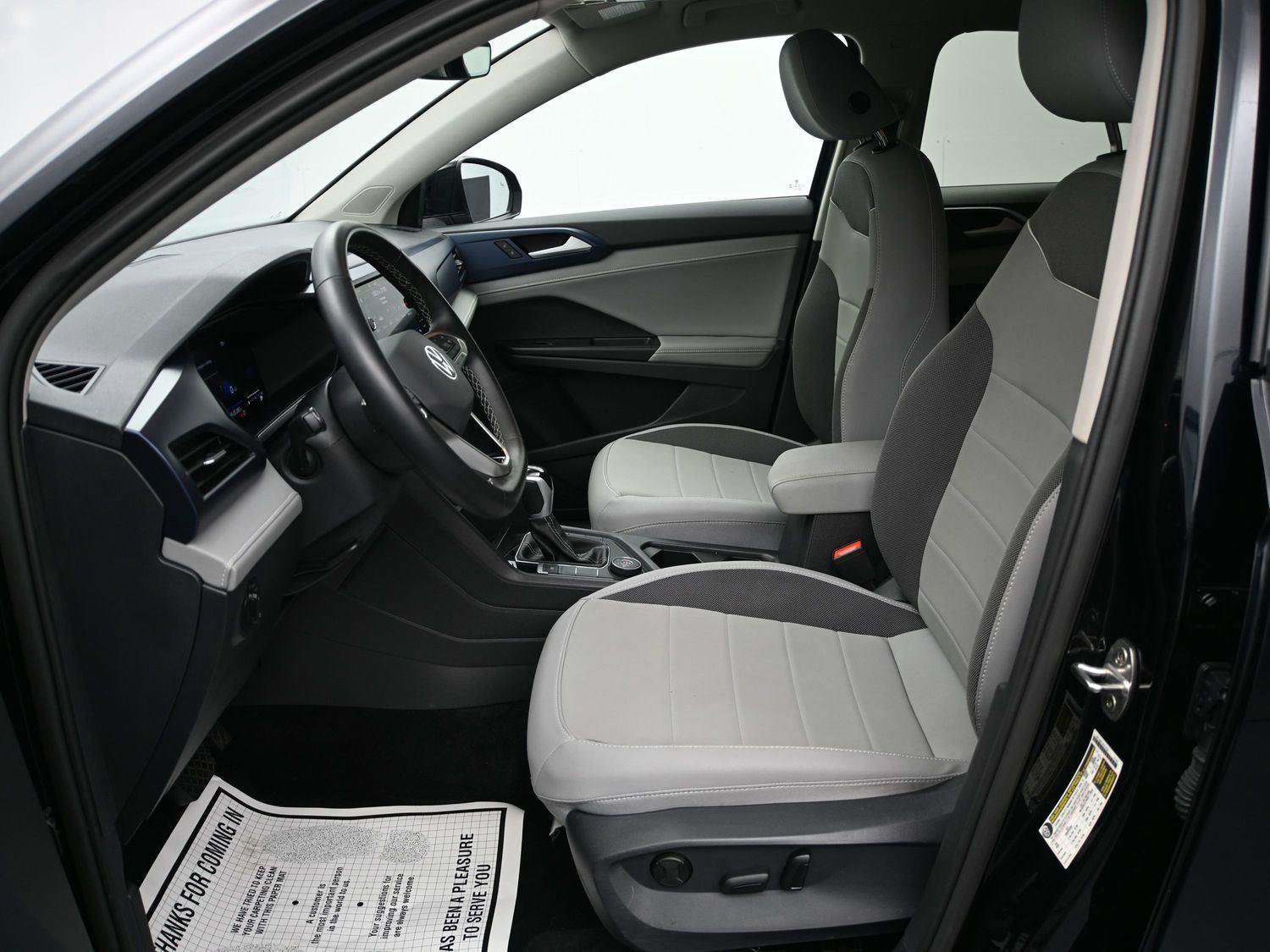 Used 2024 Volkswagen Taos SE image 7