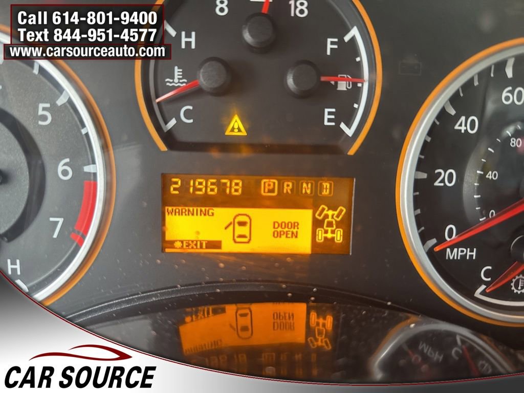 Used 2008 Nissan Titan SE image 13