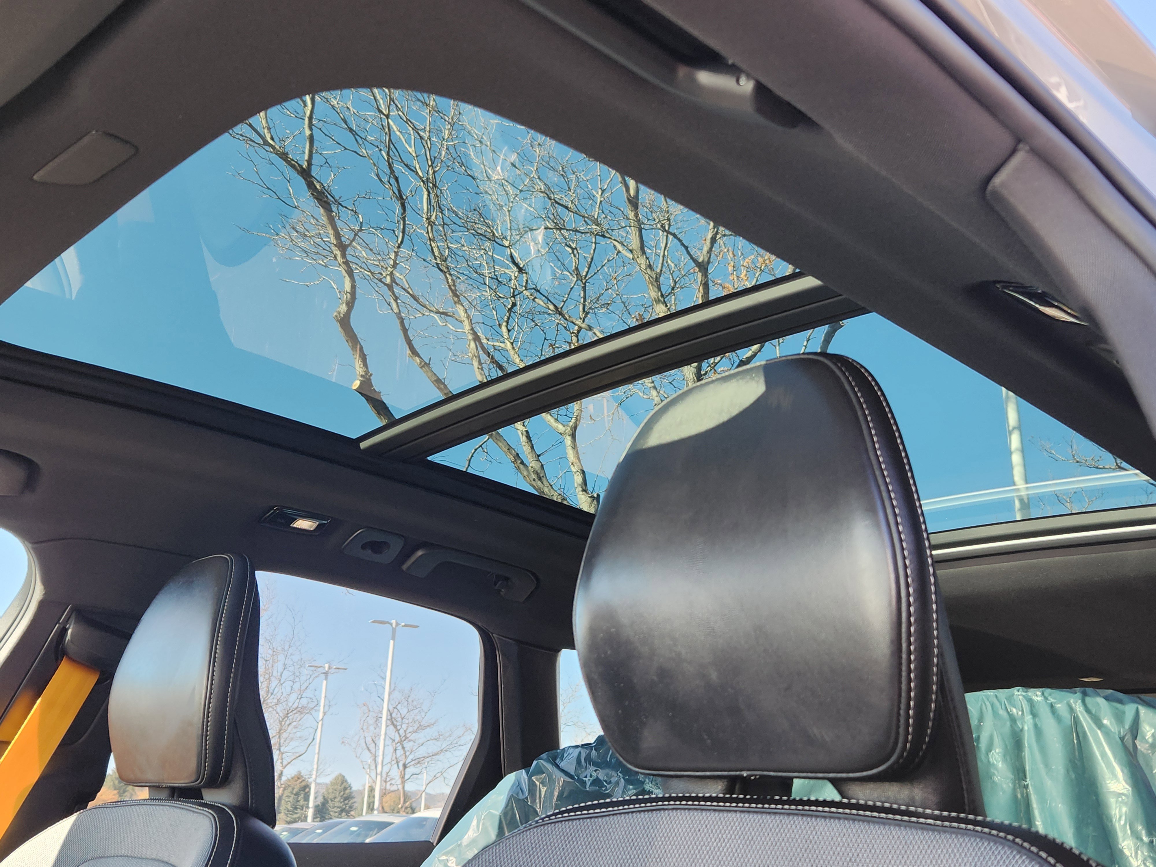 Certified 2025 Volvo XC60 T8 Polestar image 23