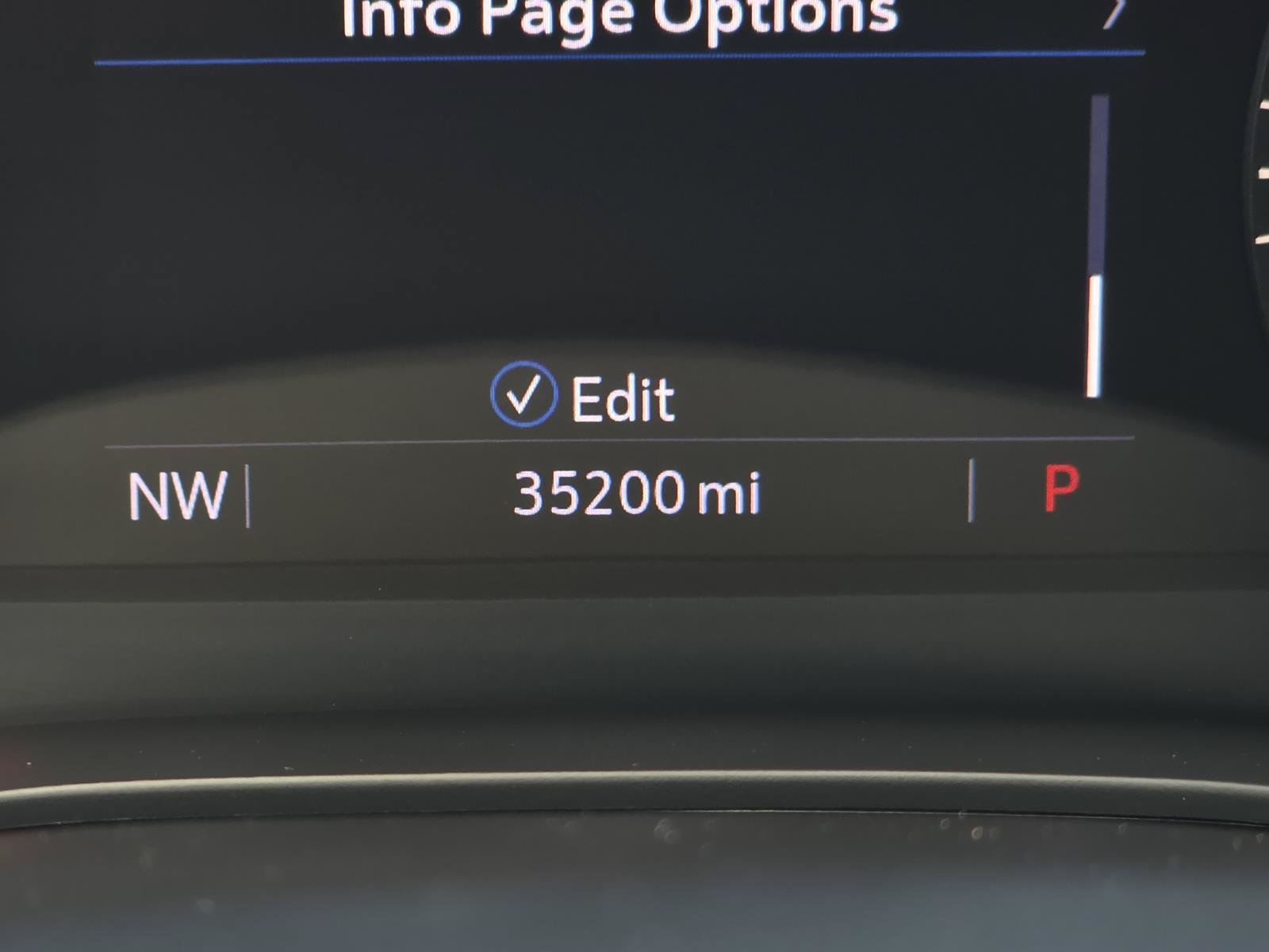 Certified 2023 Cadillac XT6 Premium Luxury w/ LPO, Floor Liner Package FWD image 32