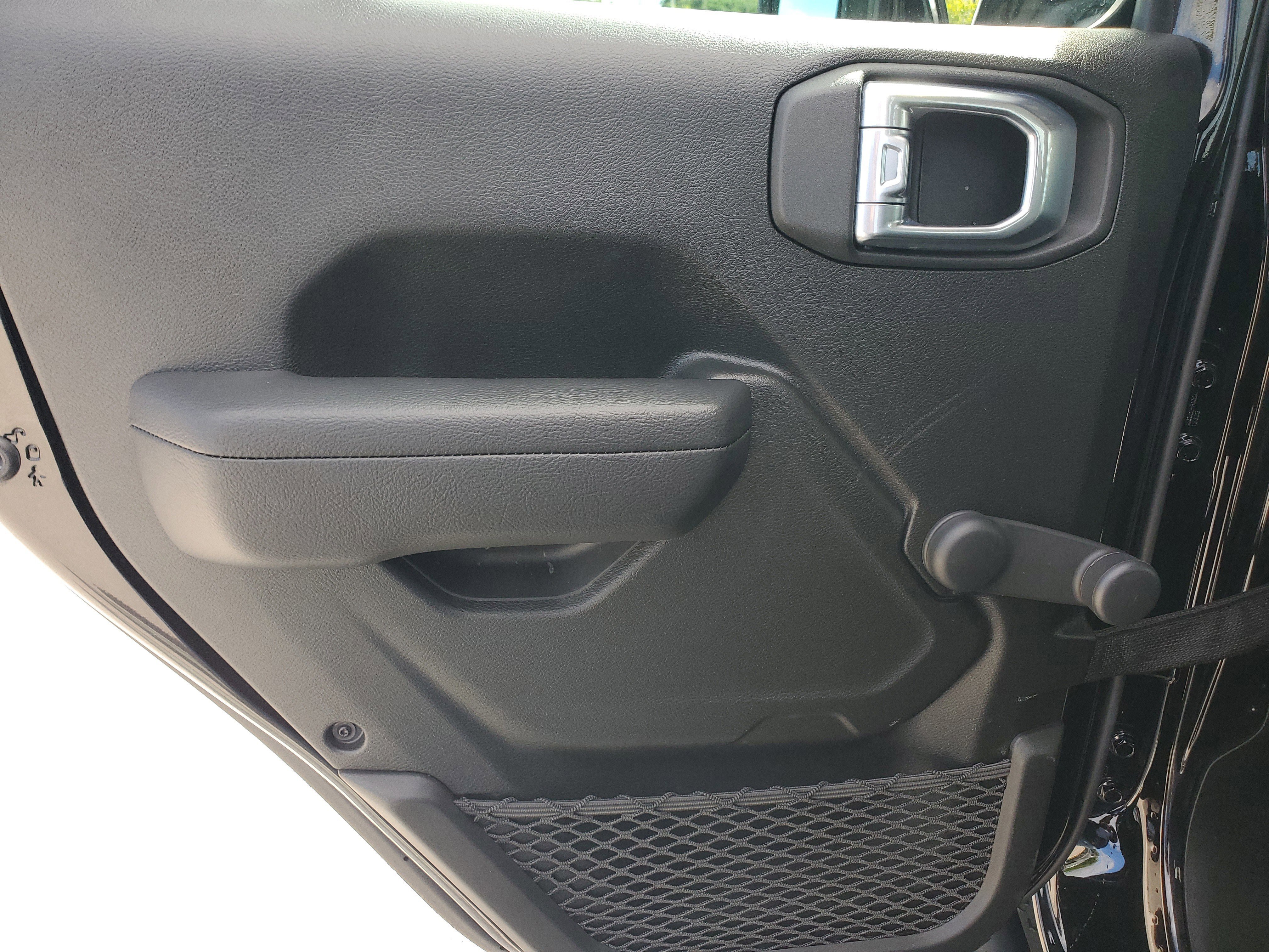 Used 2024 Jeep Gladiator Sport image 27