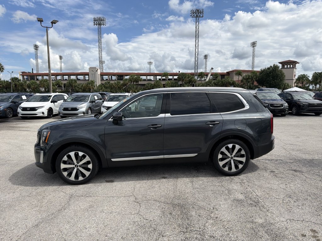 Used 2021 Kia Telluride EX w/ EX Premium Package FWD image 7