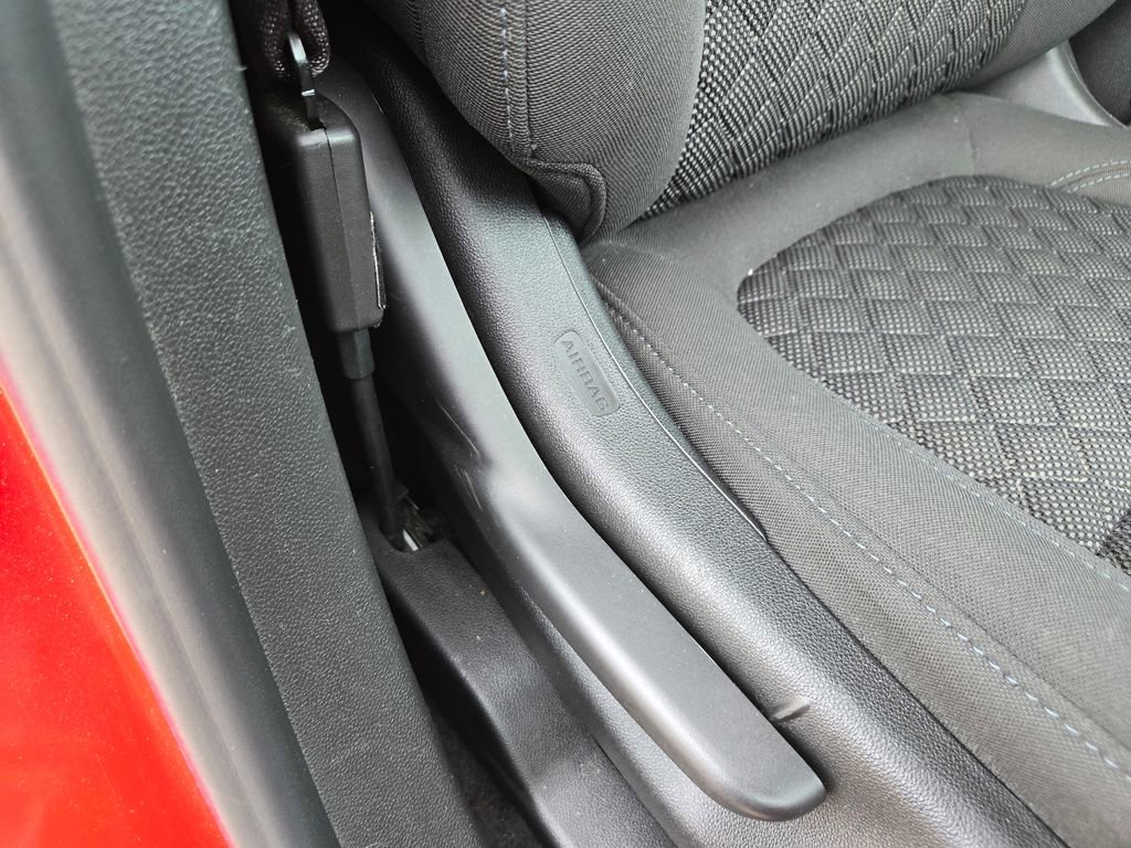 Used 2021 Chevrolet Blazer LT image 25