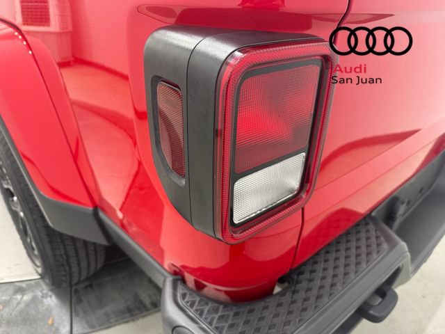Used 2022 Jeep Gladiator Sport AWD/4WD image 11