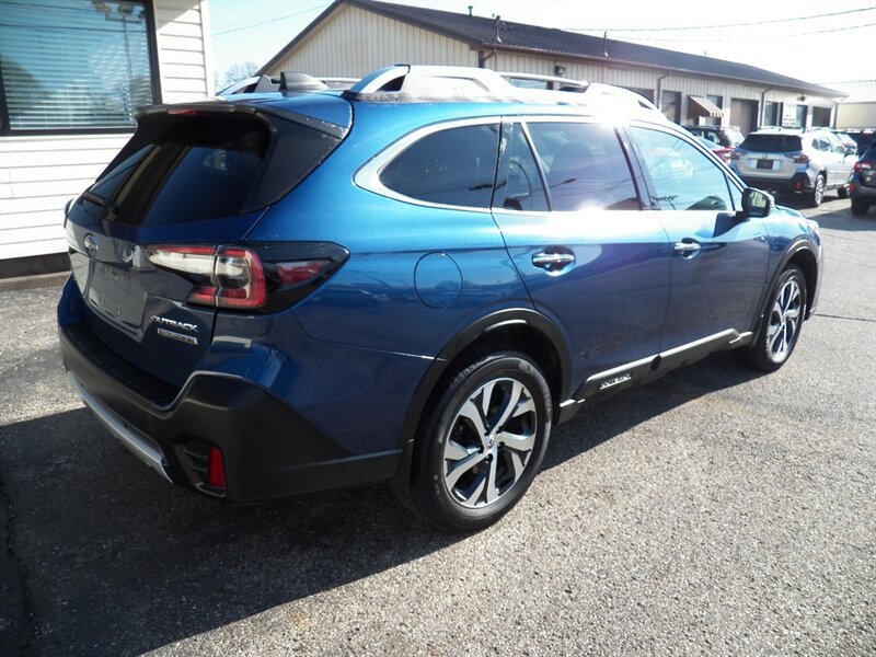 Used 2021 Subaru Outback Touring XT AWD/4WD image 3