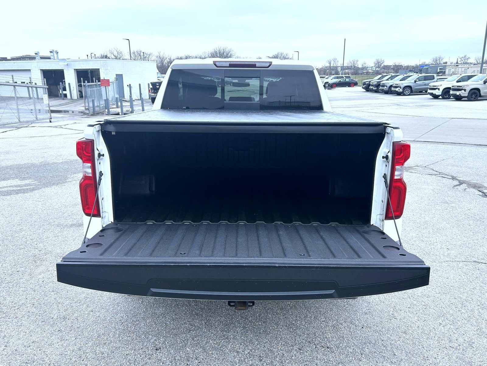 Certified 2020 Chevrolet Silverado 1500 LTZ w/ LTZ Premium Package AWD/4WD image 21