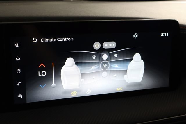 Used 2025 Nissan Kicks SR FWD image 32