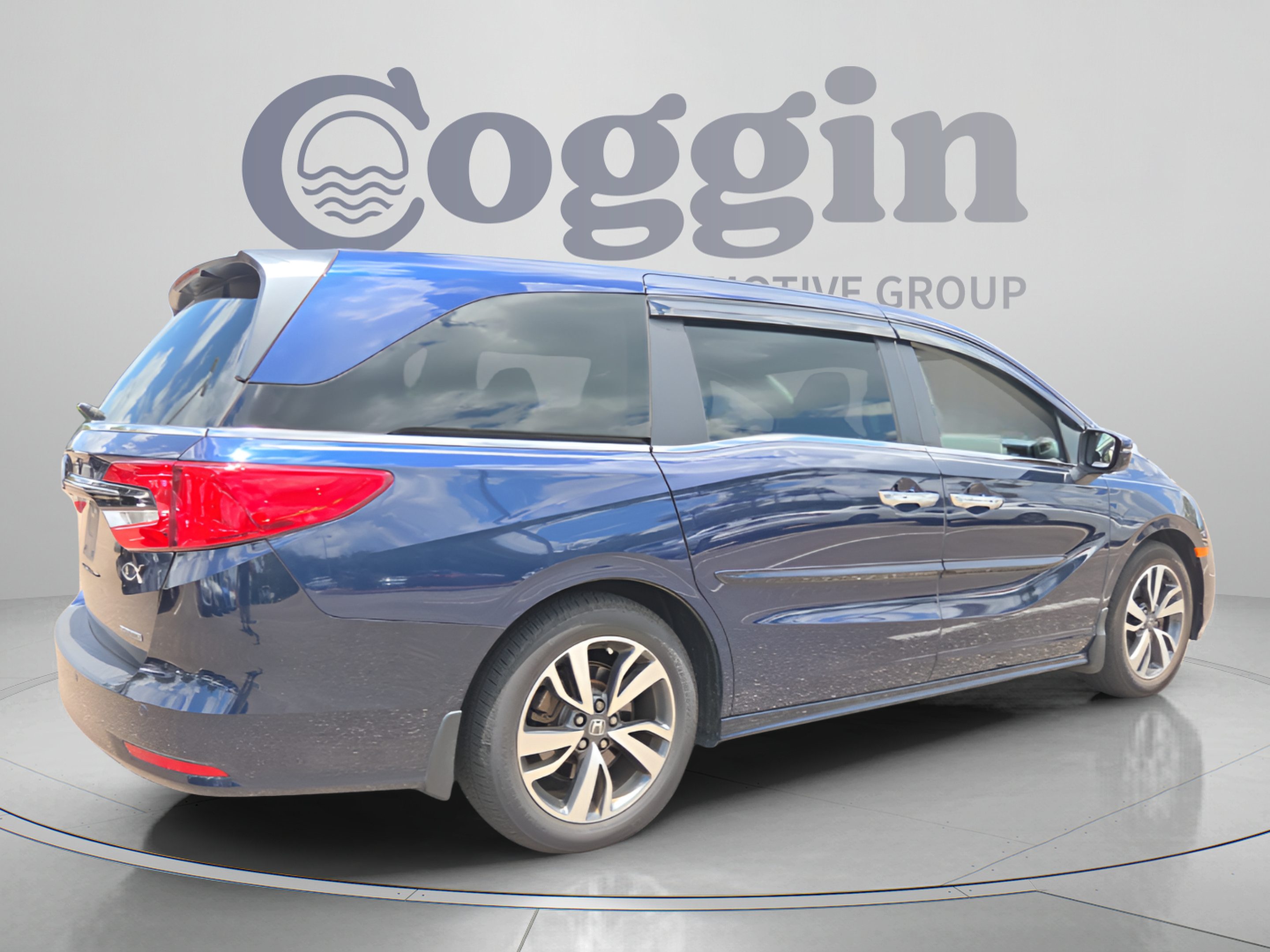 Certified 2023 Honda Odyssey Touring image 5