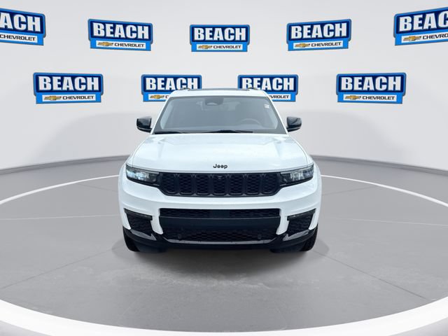 Used 2023 Jeep Grand Cherokee L Limited w/ Luxury Tech Group II AWD/4WD image 3