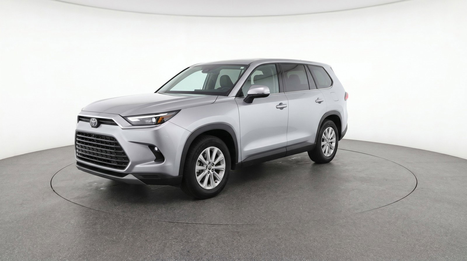 Used 2025 Toyota Grand Highlander FWD image 3
