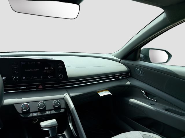 New 2026 Hyundai Elantra SE FWD image 22