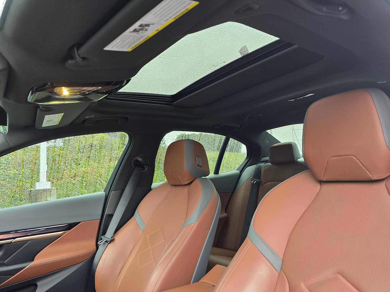 Used 2025 BMW i5 eDrive40i w/ M Sport Package image 21