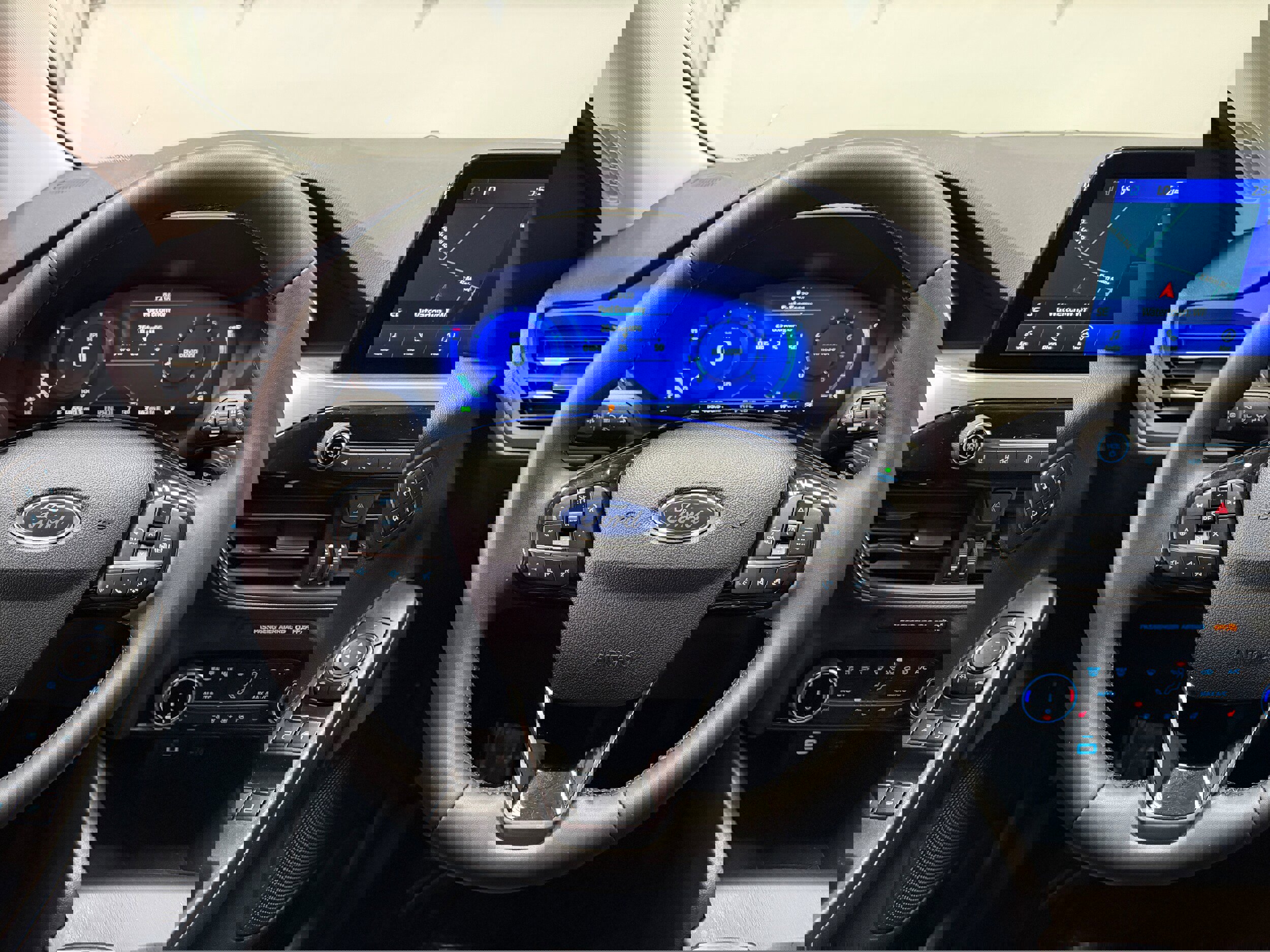 Certified 2022 Ford Escape Titanium image 15