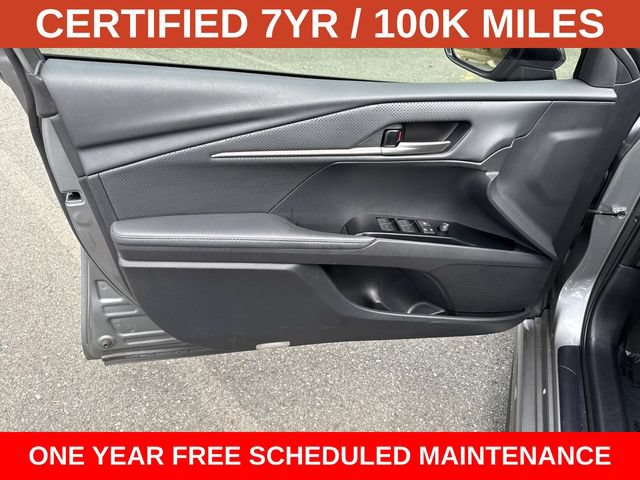 Used 2025 Toyota Camry XSE FWD image 13
