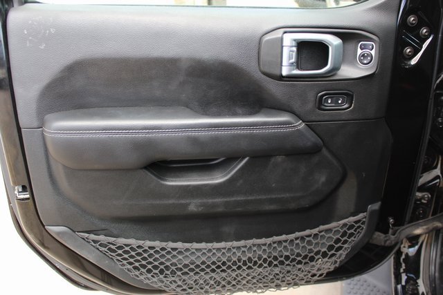 Used 2020 Jeep Wrangler Unlimited Sahara image 7