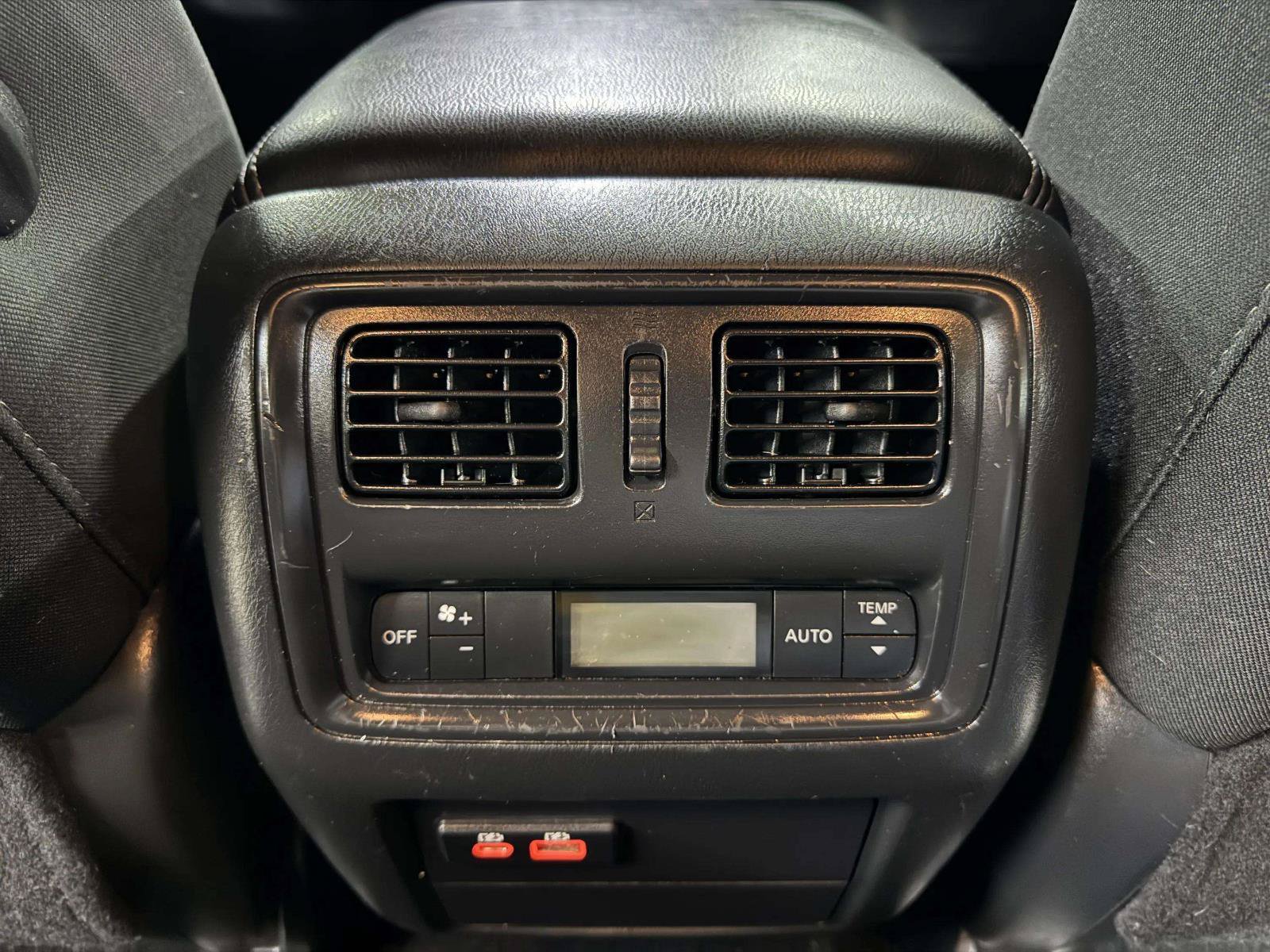 Used 2019 Nissan Pathfinder SV AWD/4WD image 49