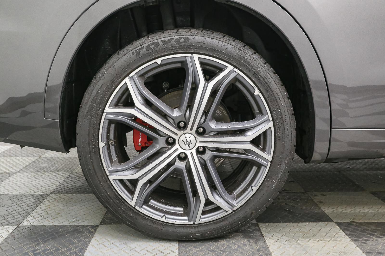 Used 2022 Maserati Levante GT image 18