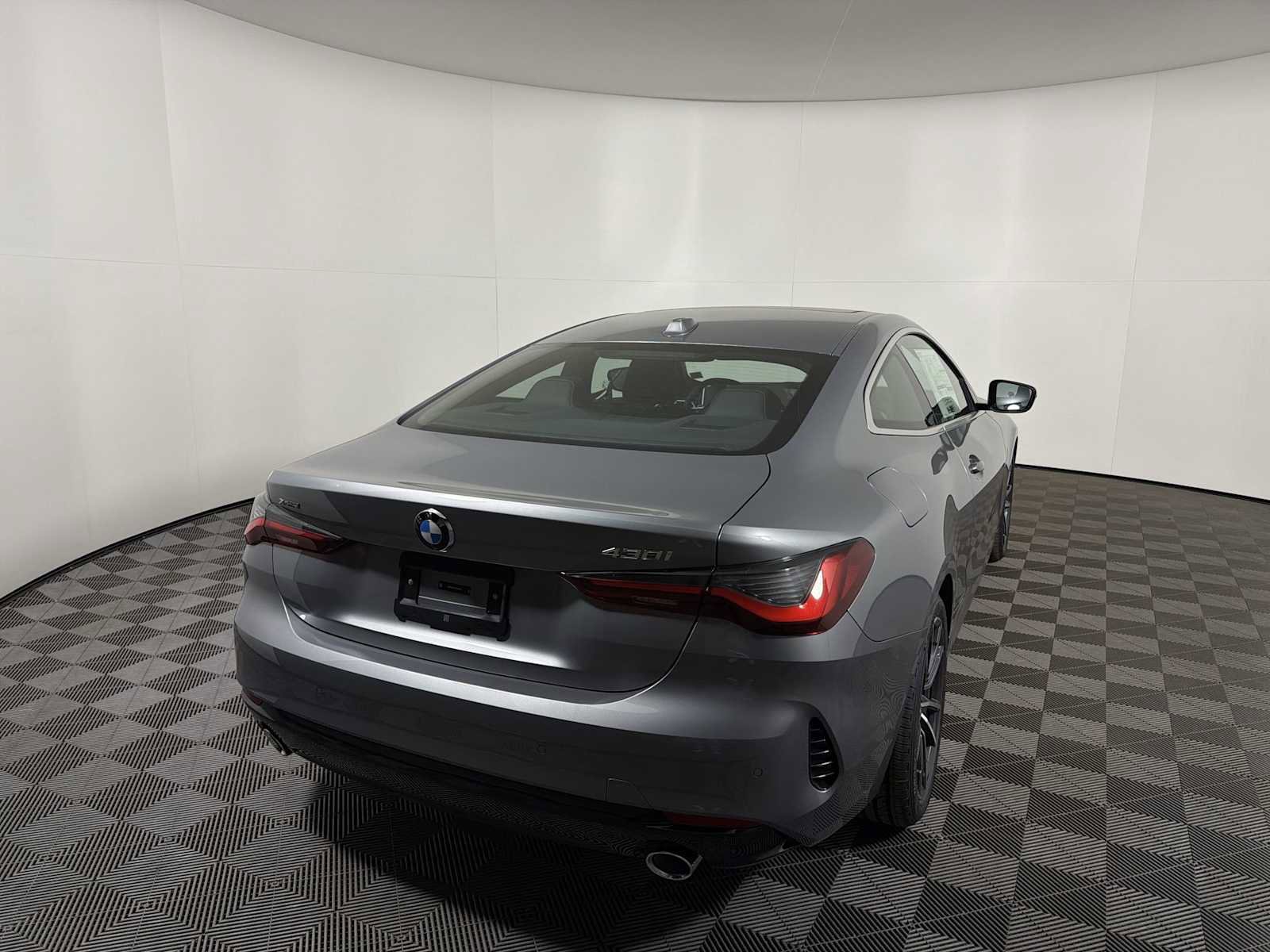 New 2026 BMW 430i xDrive Coupe w/ Convenience Package image 9